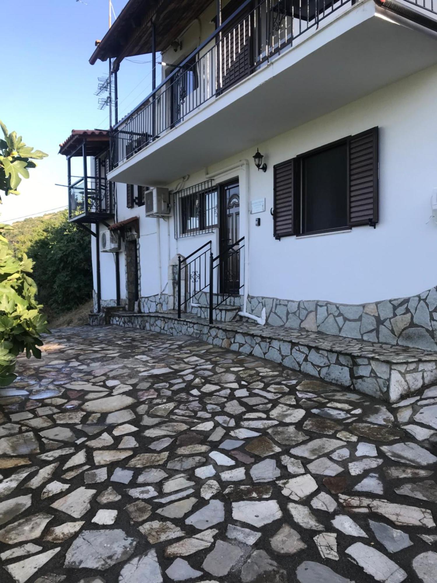 Gourgiana Apartments Andritsaina Exterior foto